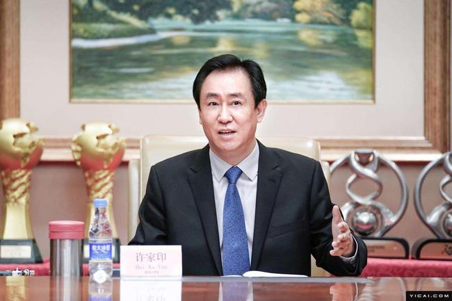 恒大集团董事局许家印曾提及“全华班”概念