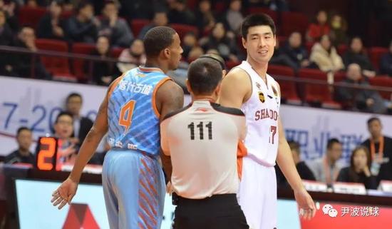 (CBA版格林—张春军 6+14+8)