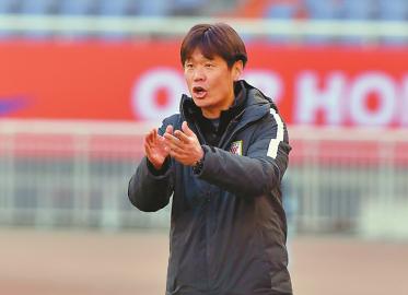 李霄鹏很务实 记者谢永亮 摄