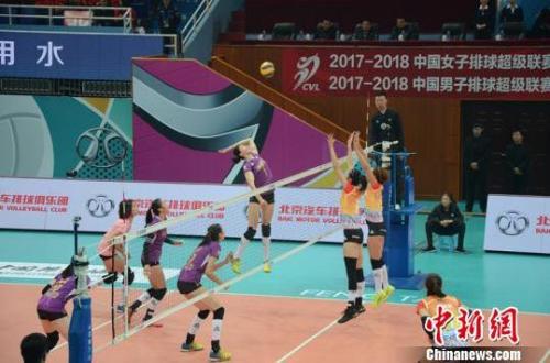 李盈莹在天津女排队中扮演着举足轻重的角色。 马元豪 摄