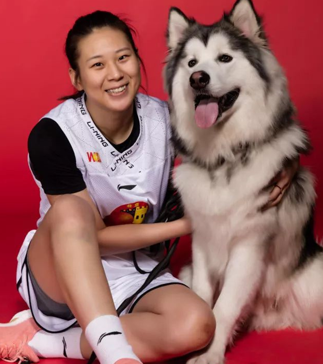 女篮