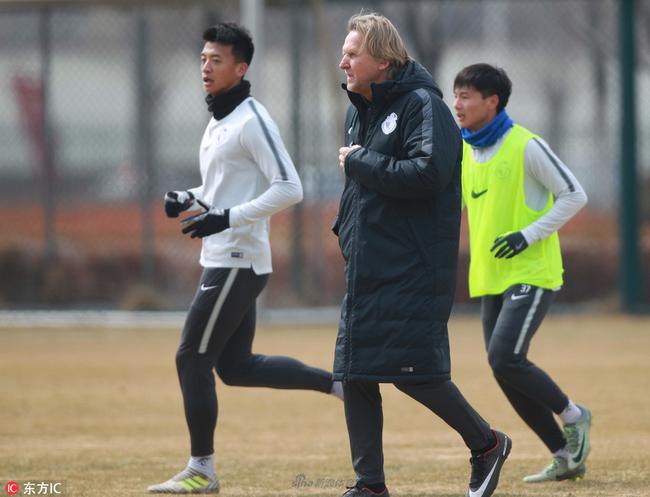 舒斯特尔亲力亲为