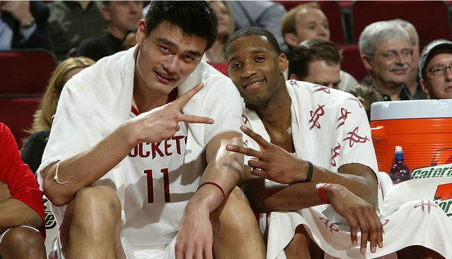 姚明曾在NBA有过辉煌的履历