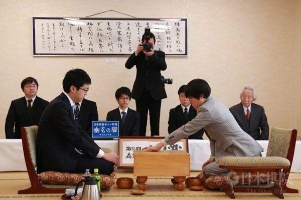 井山裕太对阵村川大介