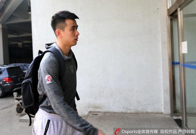 辽篮在新场馆训练