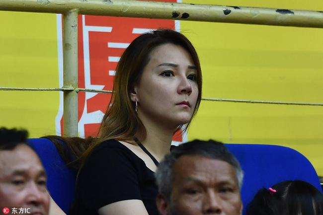 林志杰的太太现场观战