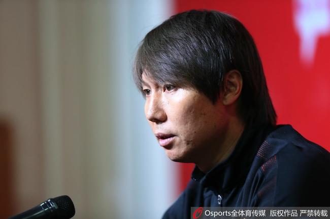 武汉卓尔主帅李铁