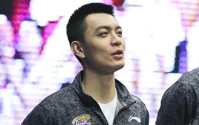 杨鸣
