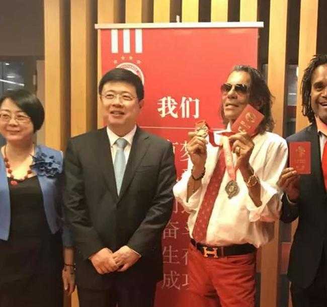 中国马拉松护照走出国门