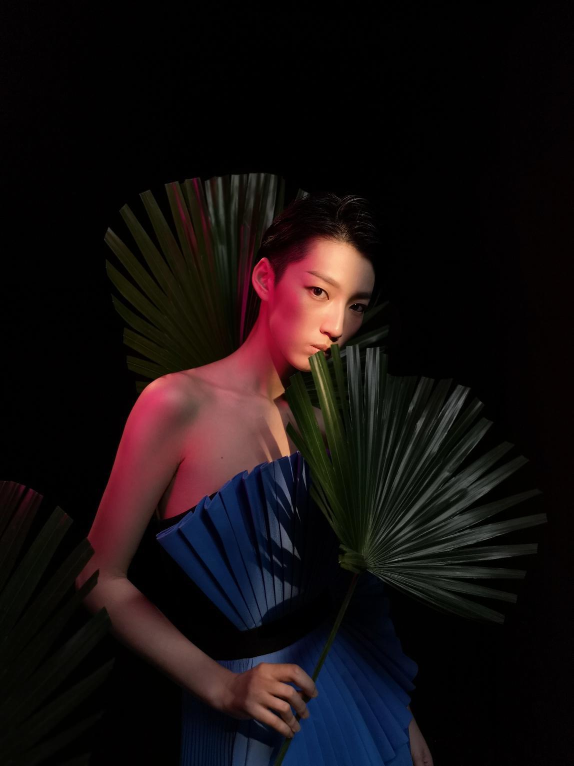 手机也能拍出海报大片？AI摄影大师教你轻松拍大片