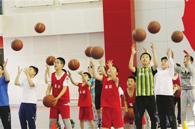 学生们在训练