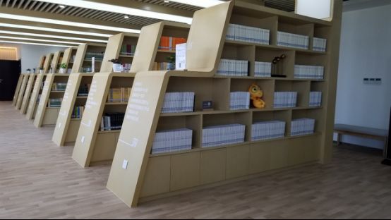 金诚集团仿佛书屋的满月记，“书虫”上线啦