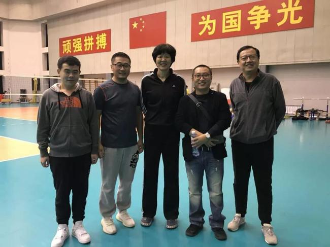 郎平和节目组