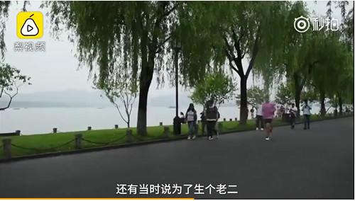 李亮从13年开始接触跑步，然后14年正式加入跑马拉松的大军。
