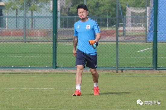 曹赟定随队备战