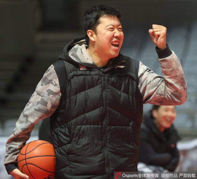 中国男篮名宿王治郅