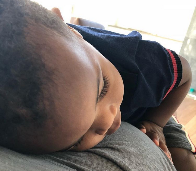 威少妻子晒照