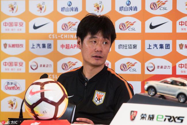 李霄鹏出席赛后发布会