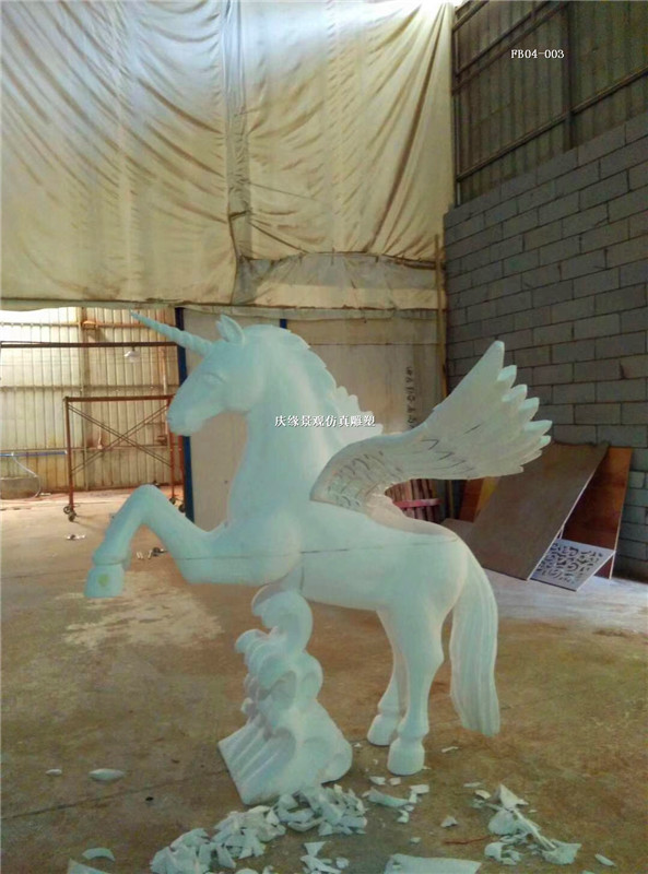 广州玻璃钢雕塑飞马_玻璃钢飞马摆件_玻璃钢马雕塑