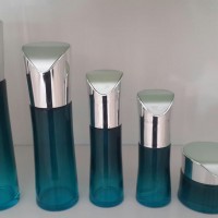 化妆品玻璃瓶生产厂家_玻璃瓶生产厂家_化妆品包装瓶生产厂家