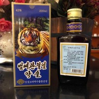 代购朝鲜土城制药厂虎骨酒