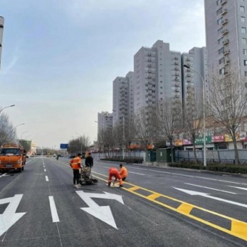 南京道路划线施工队-标龙交通工程
